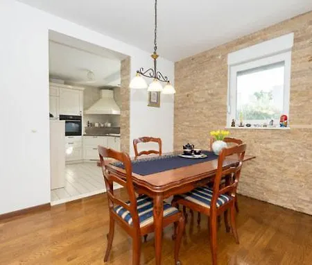 Appartamento Veles Podstrana