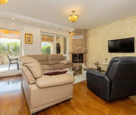 Appartement Veles Podstrana